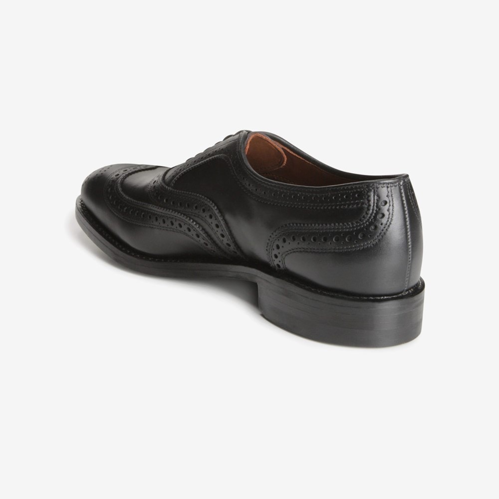 wingtip dress shoes